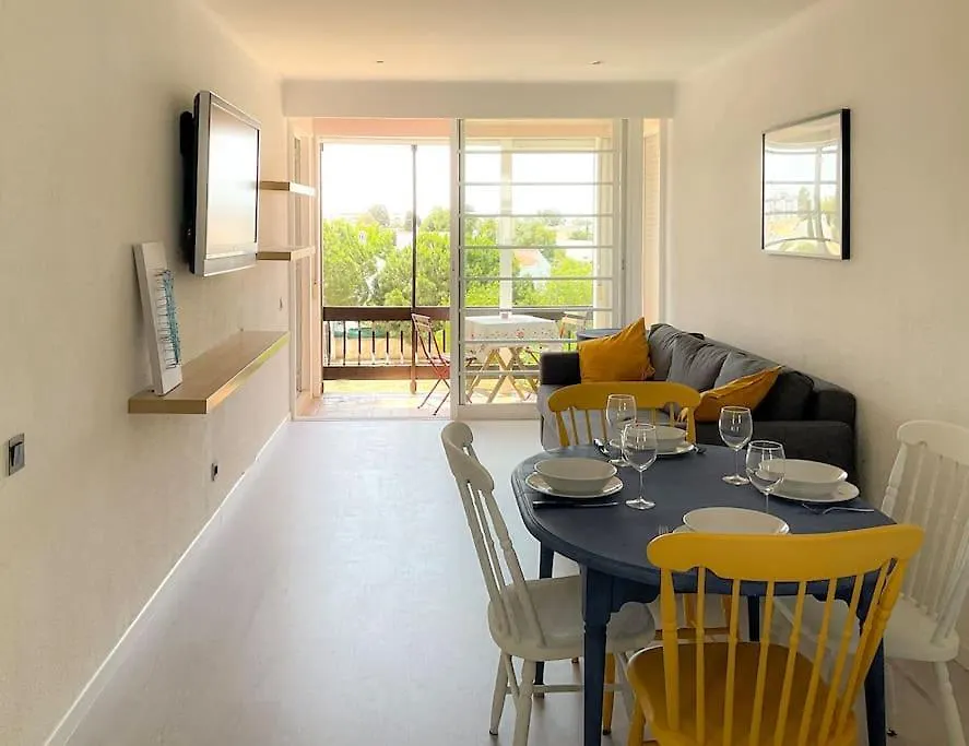 Cosy Beach Apartment In Albufeira Centre Portugal