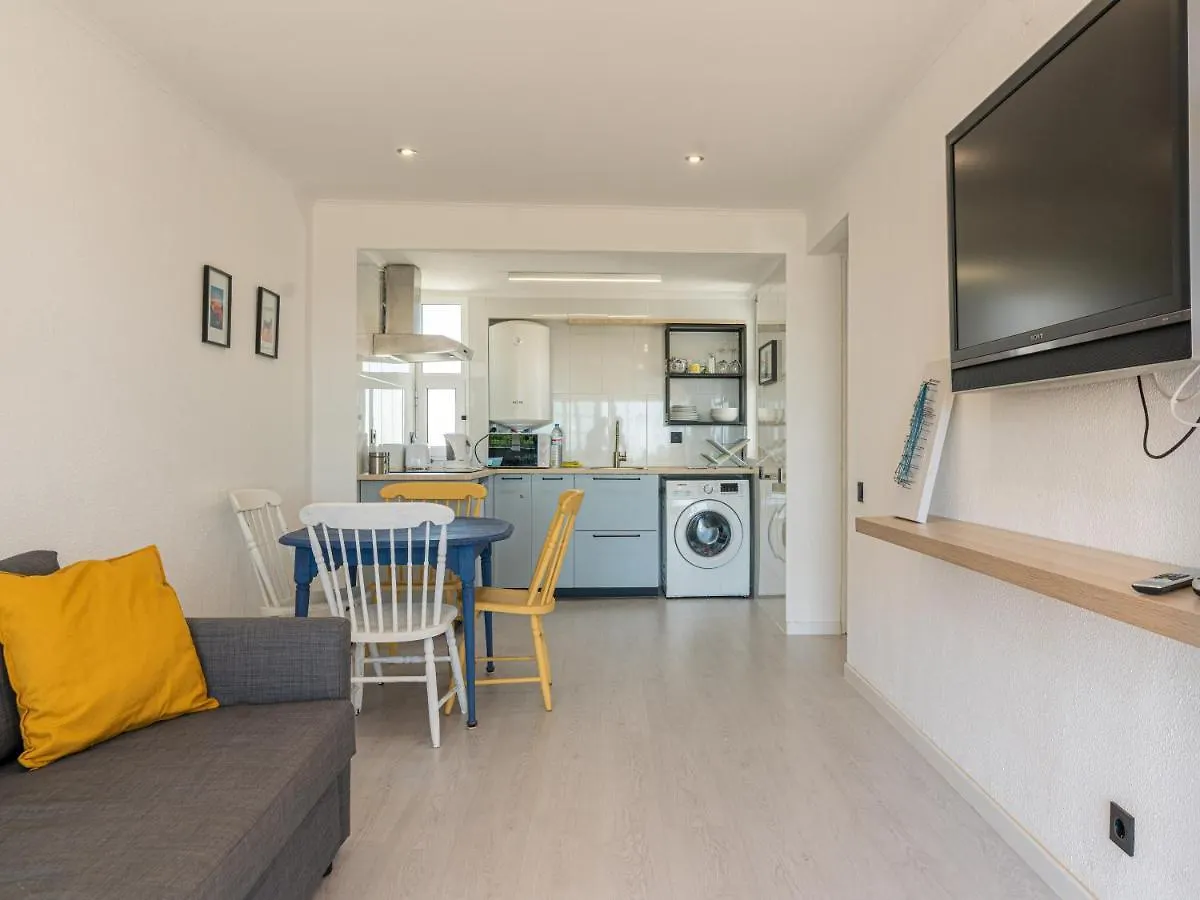 Cosy Beach Apartment In Albufeira Centre