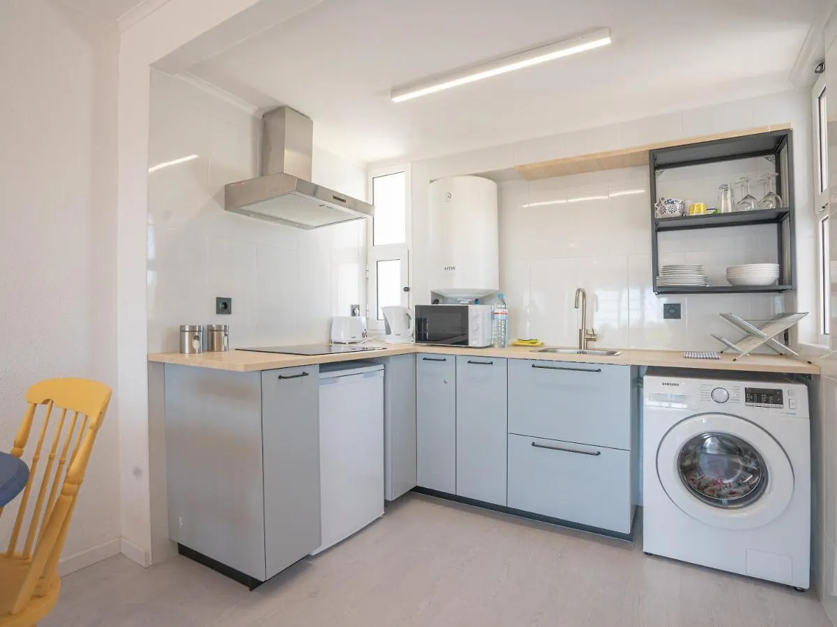 Cosy Beach Apartment In Albufeira Centre Portugal
